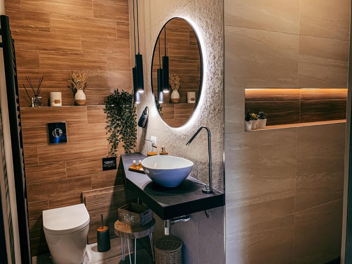 B&B Salus Civico 23 Ρέτζιο Εμίλια Εξωτερικό φωτογραφία
